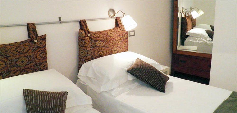 B&B Arco Del Lauro Ρώμη Εξωτερικό φωτογραφία