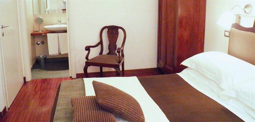B&B Arco Del Lauro Ρώμη Εξωτερικό φωτογραφία
